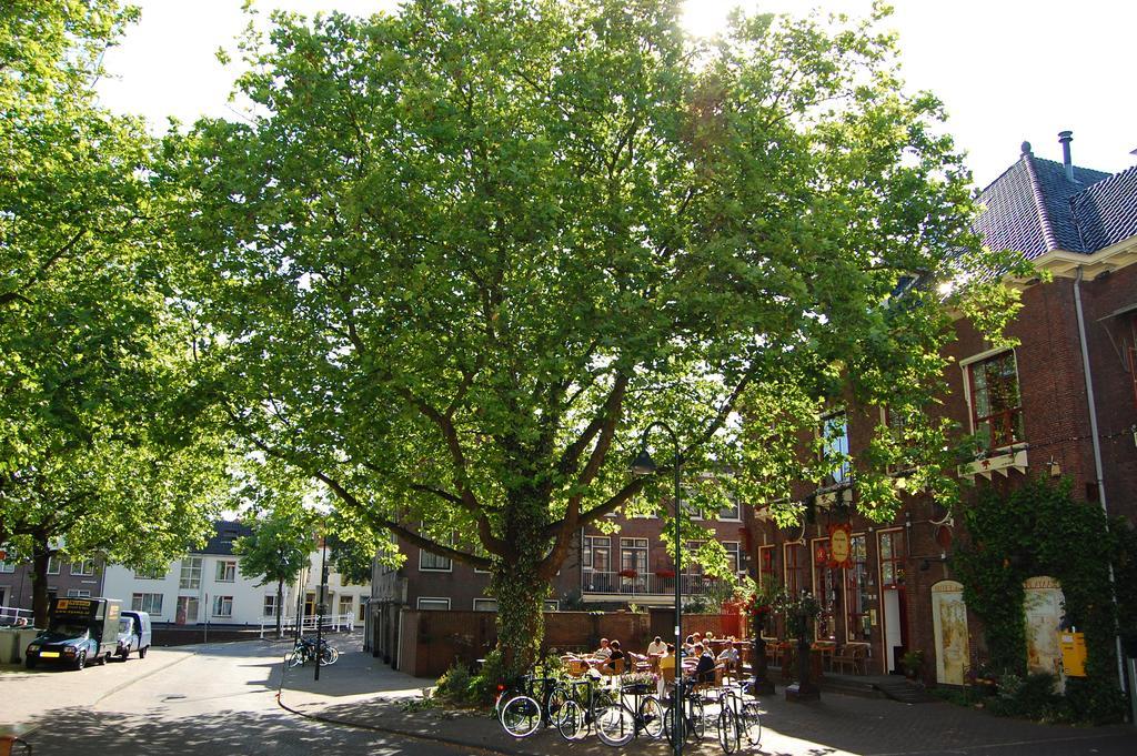 Hotel De Plataan Delft Centrum Exterior foto